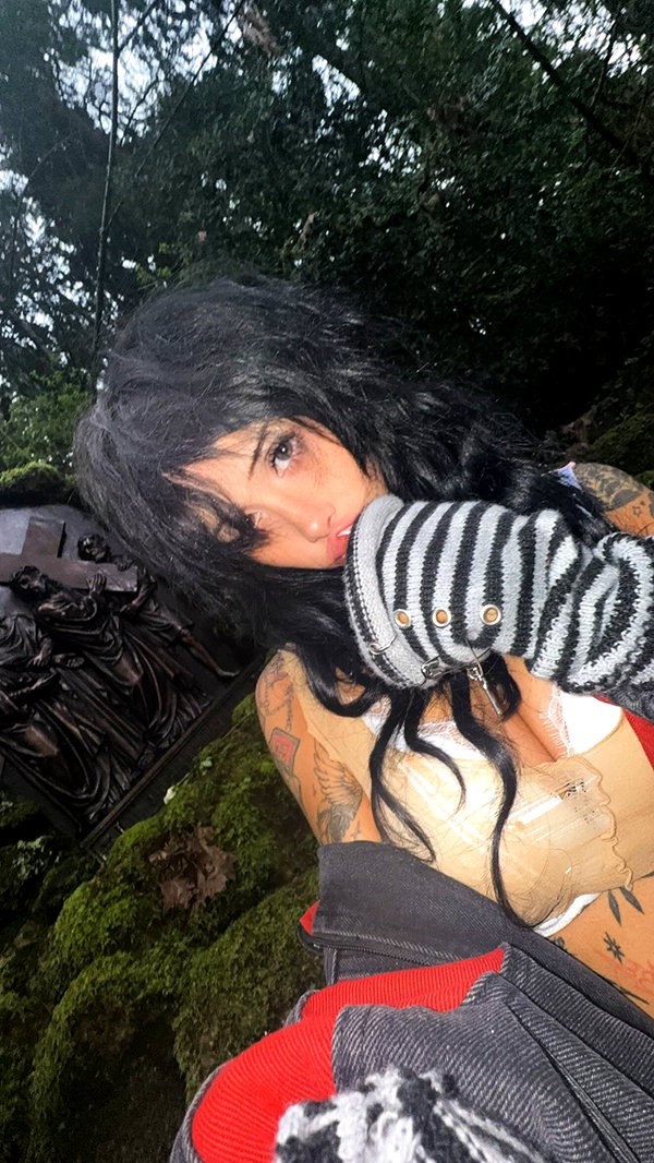 zommmbri instagram image archive image