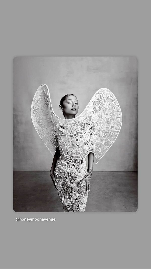 arianagrande instagram image archive image