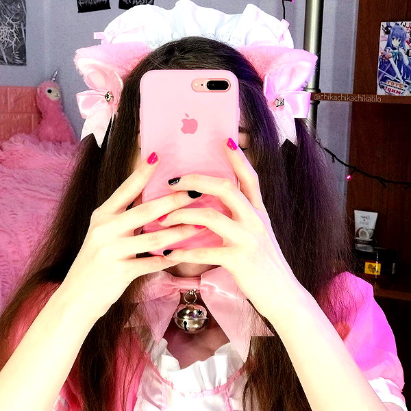 tiny.eviluv instagram image archive image