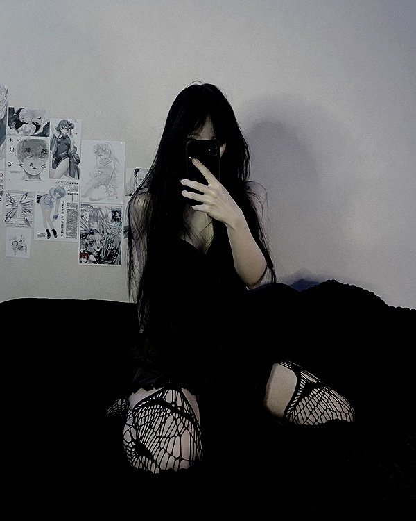 glowmoonshorty instagram image archive image
