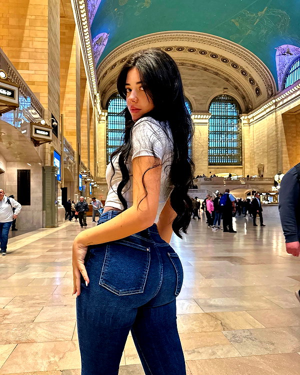 vanessa.rhd instagram image archive image