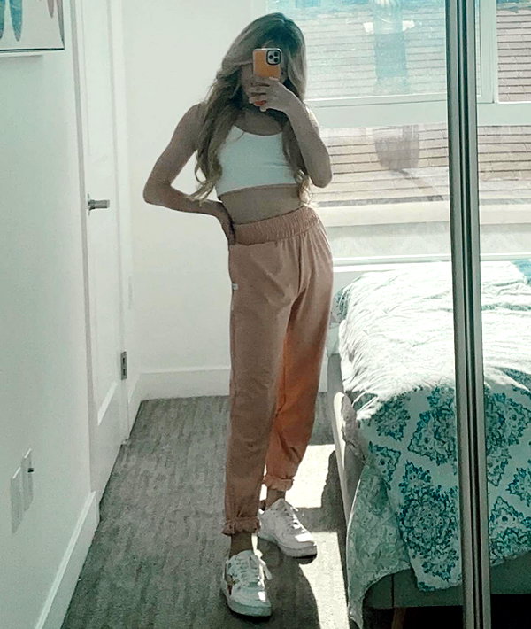 ellianawalmsley instagram image archive image