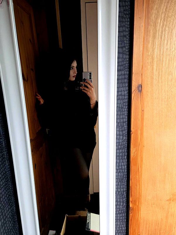 xoreniiiiii instagram image archive image