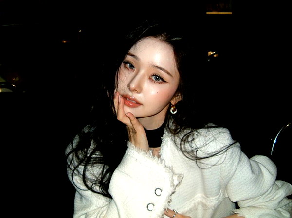 dear.zia instagram image archive image