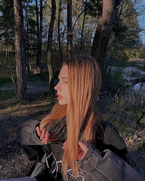 alisen.mari instagram image archive image