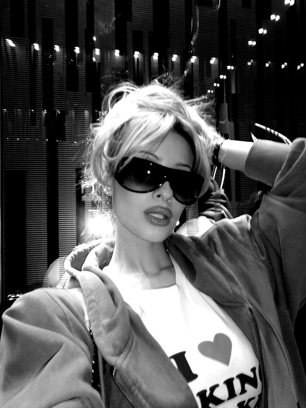 kkwwwv instagram image archive image