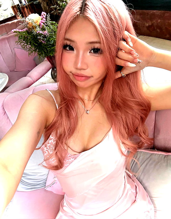 joycee.e instagram image archive image