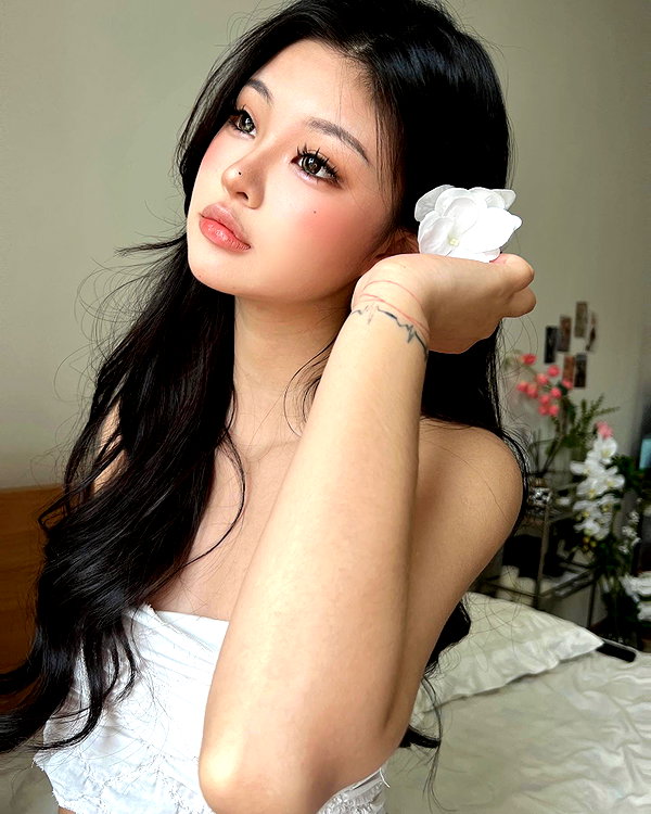 ll.lu1s instagram image archive image
