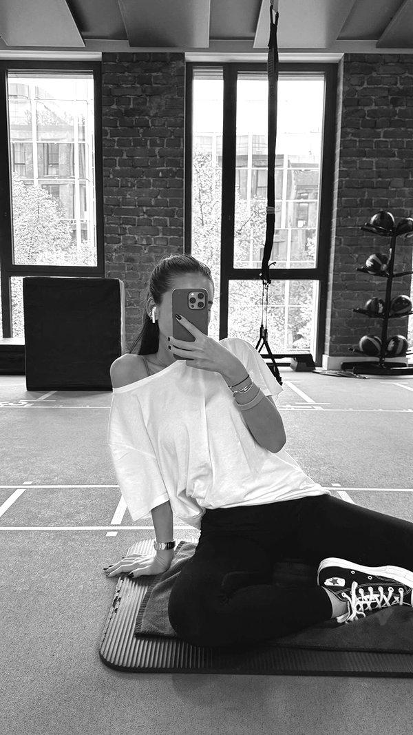 zoeliss instagram image archive image