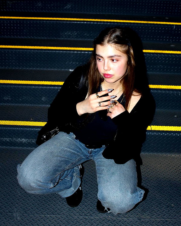 mishel_d_ instagram image archive image