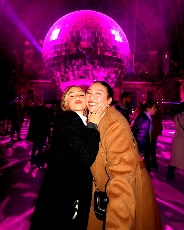 maya.keyy instagram image archive image