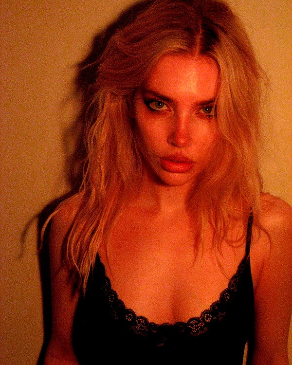 anya4everr instagram image archive image