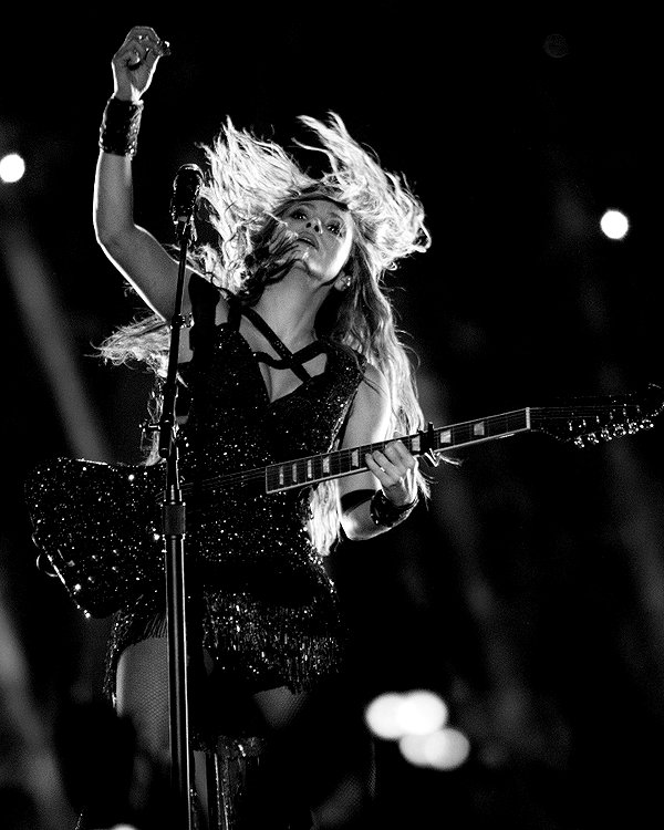 shakira instagram image archive image