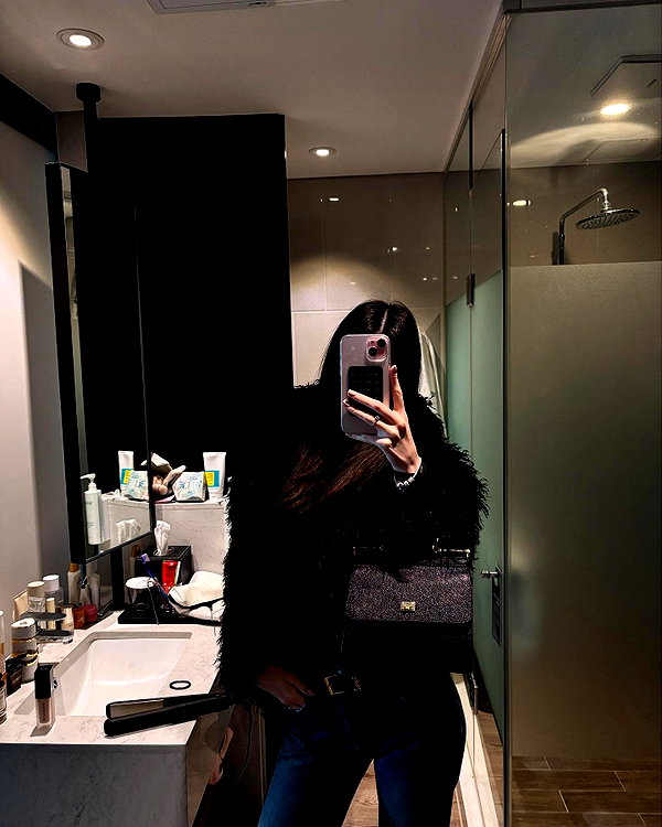 melsaimc instagram image archive image