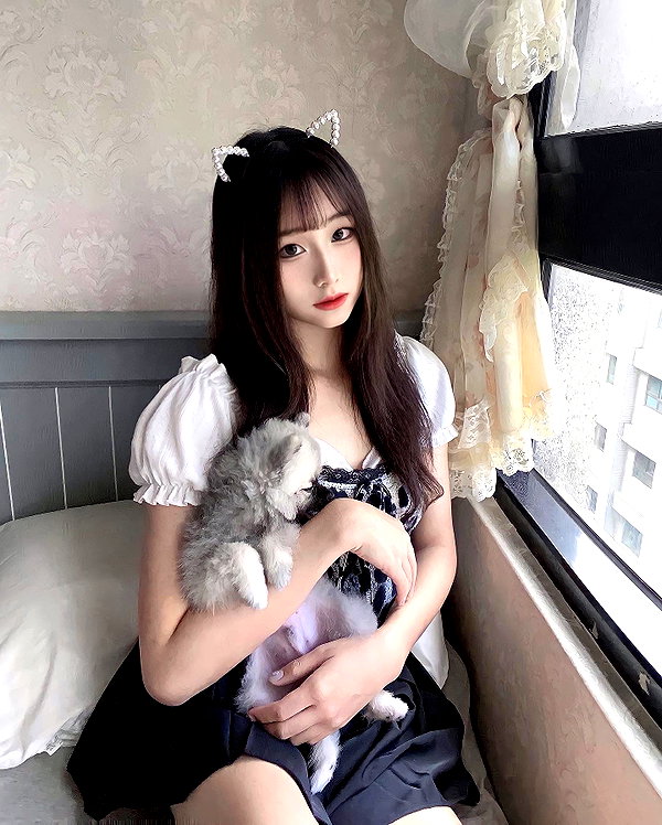 lai_931201 instagram image archive image