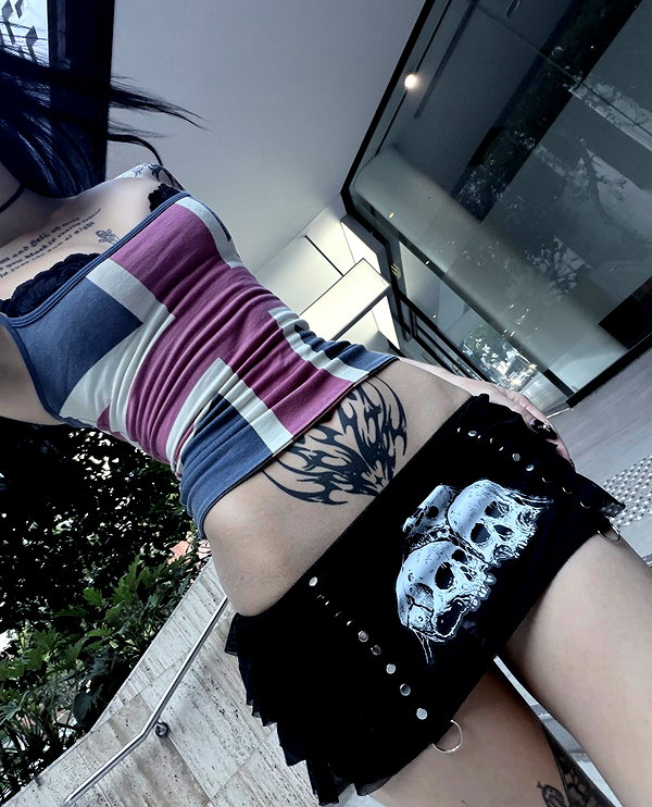livindeadyaz instagram image archive image