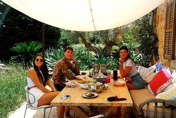 pia__kim instagram image archive image
