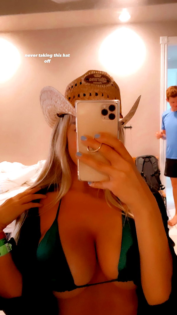 kaylasimmmons instagram image archive image