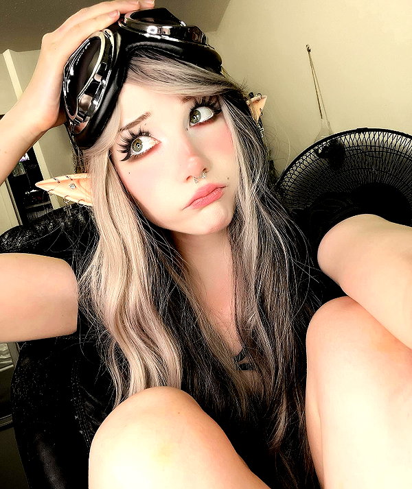 danielle.mercedie instagram image archive image