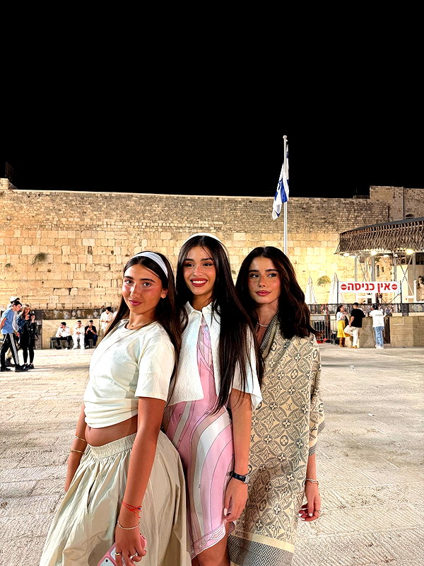 yuvalhazan___ instagram image archive image