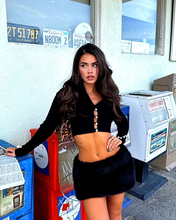 leahhalton instagram image archive image