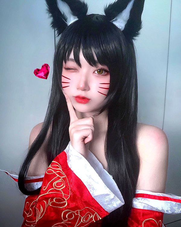 purinn_cos instagram image archive image