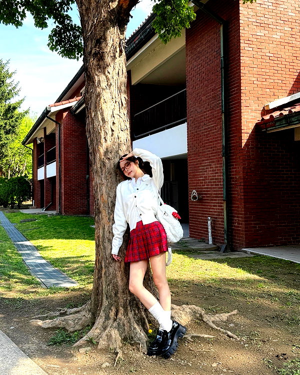 dear.zia instagram image archive image