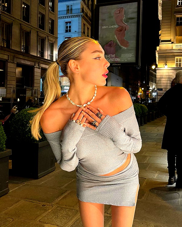 maya.keyy instagram image archive image