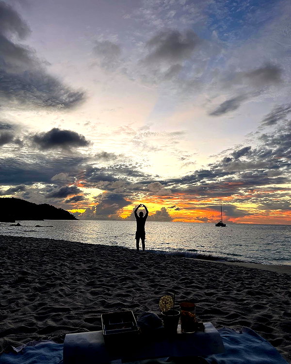 barzomer instagram image archive image