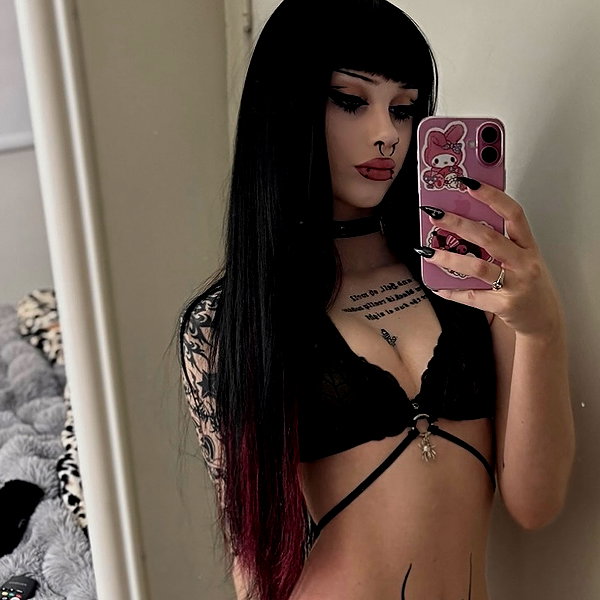 livindeadyaz instagram image archive image