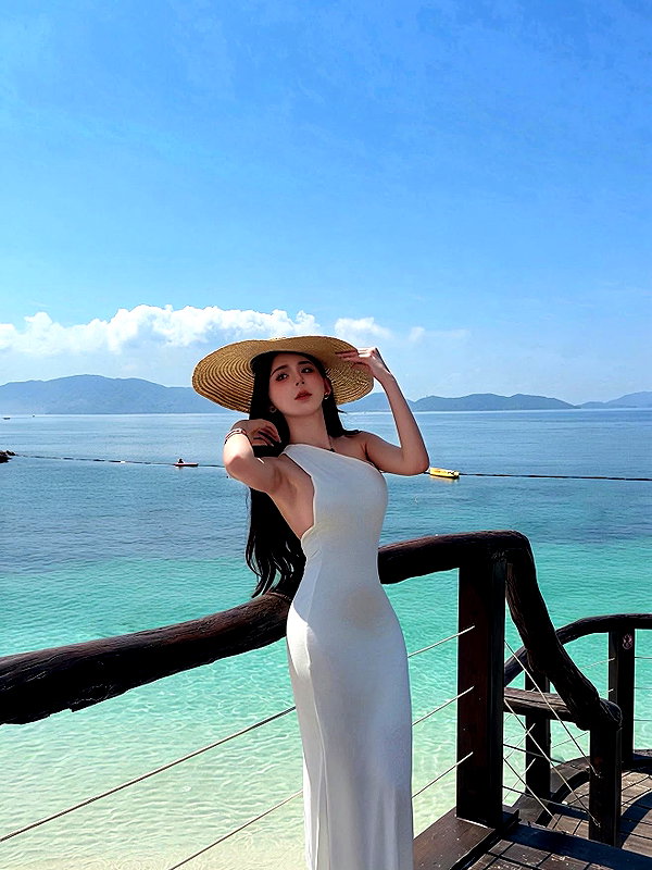 lyhythuedoxinh instagram image archive image