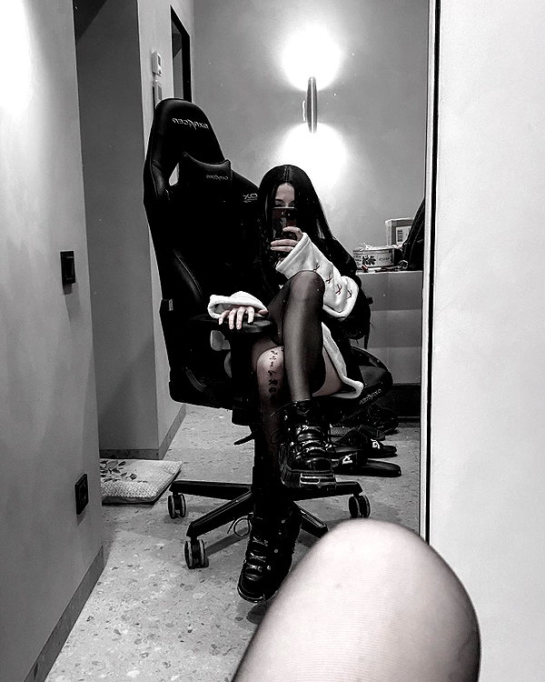 ak1raww instagram image archive image