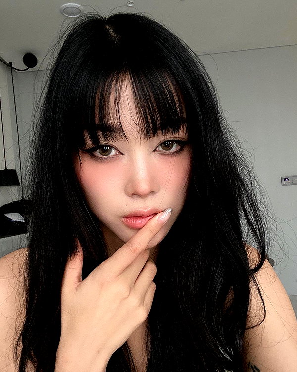 emily.ghoul instagram image archive image