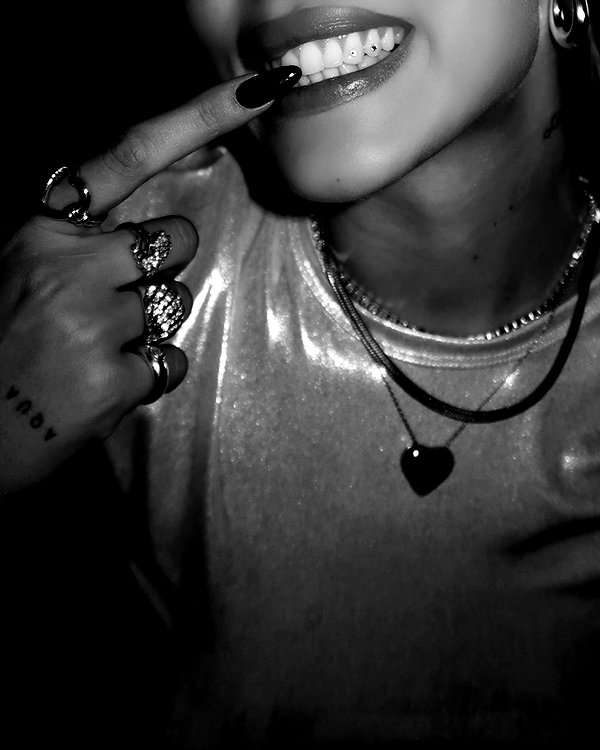 maya.keyy instagram image archive image