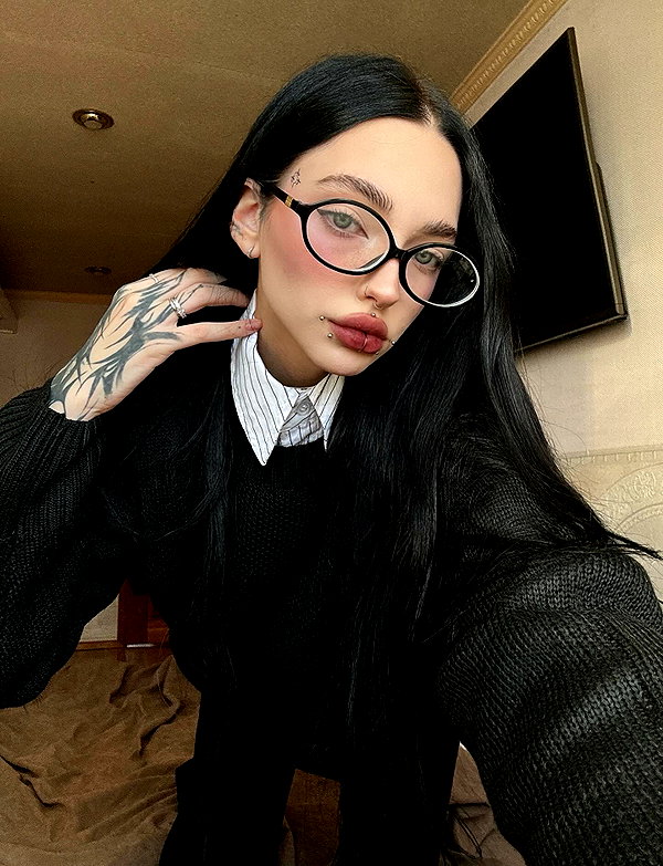 kriskaik instagram image archive image