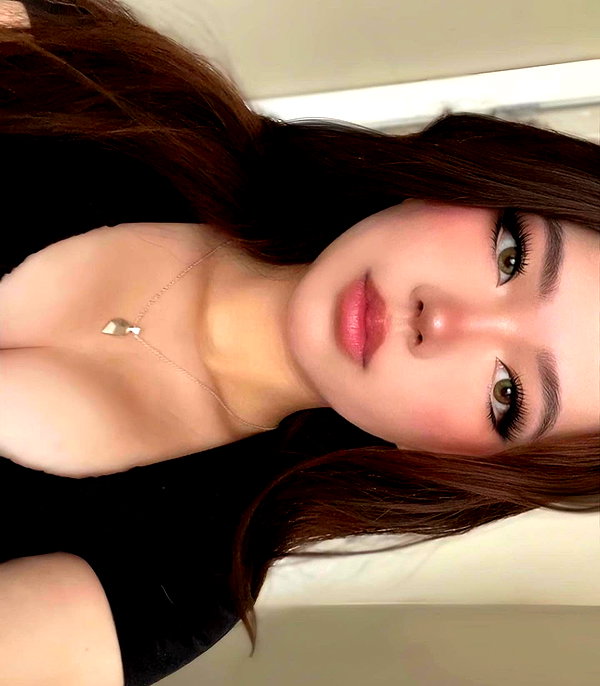 baddiesessence instagram image archive image