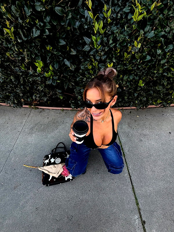 itshayleydavies instagram image archive image