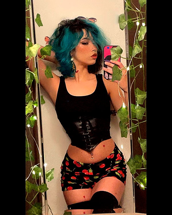 newmakeupgoddess instagram image archive image