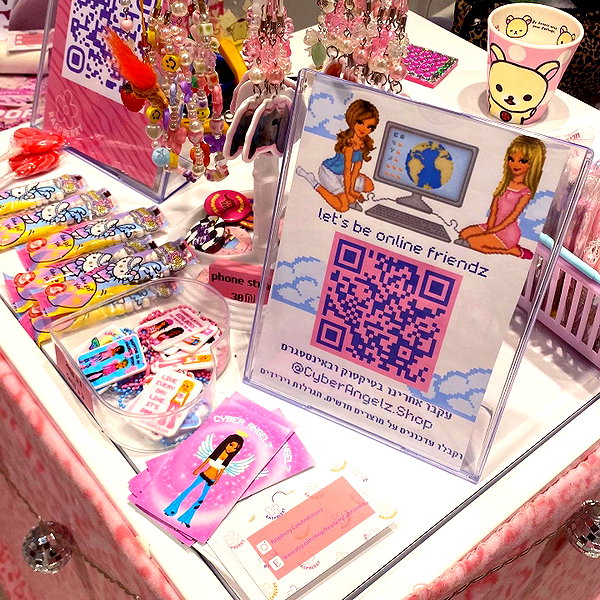 cyberangelz.shop instagram image archive image