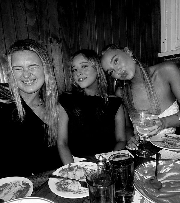 0emmamac instagram image archive image