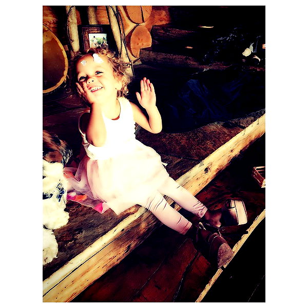katehudson instagram image archive image