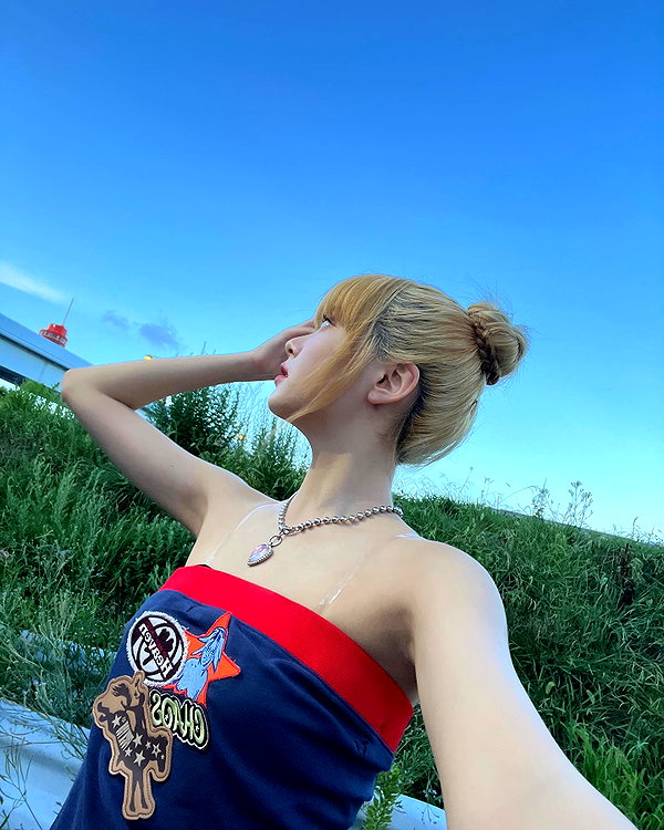 hhh.e_c.v instagram image archive image