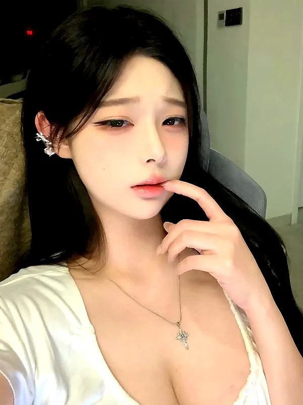 yingyinng_ instagram image archive image