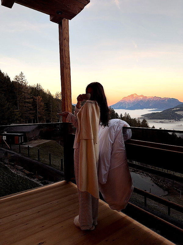 zoeliss instagram image archive image