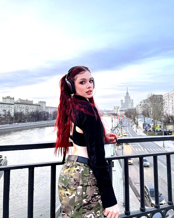 anna.utka22 instagram image archive image