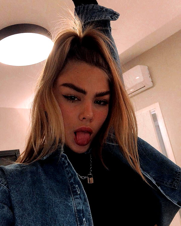maya.keyy instagram image archive image