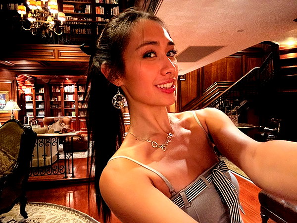 cait.knight instagram image archive image