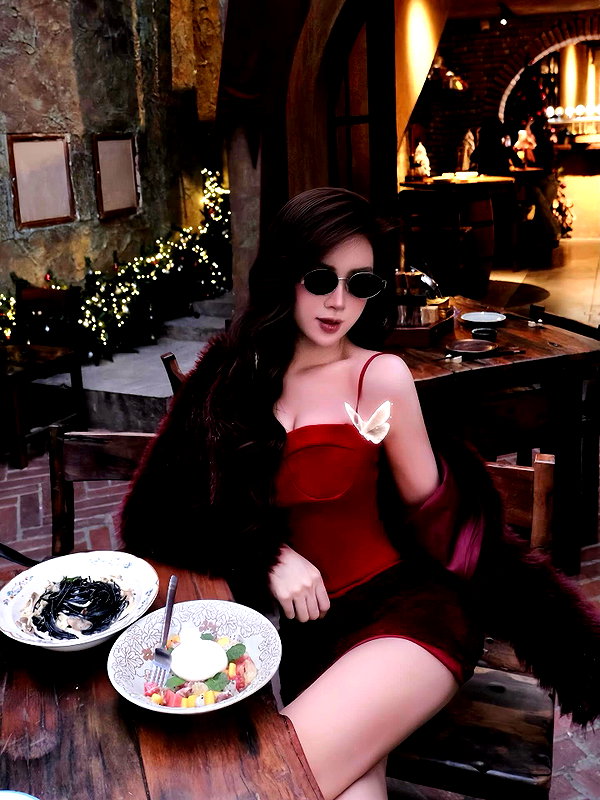 lyhythuedoxinh instagram image archive image