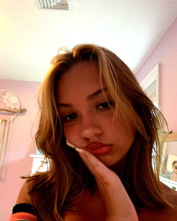 lilarosepalaza instagram image archive image