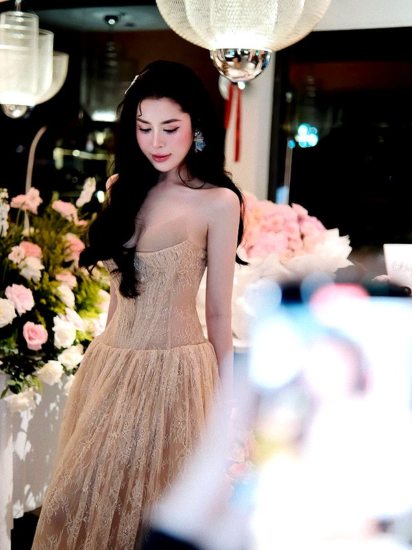 lyhythuedoxinh instagram image archive image